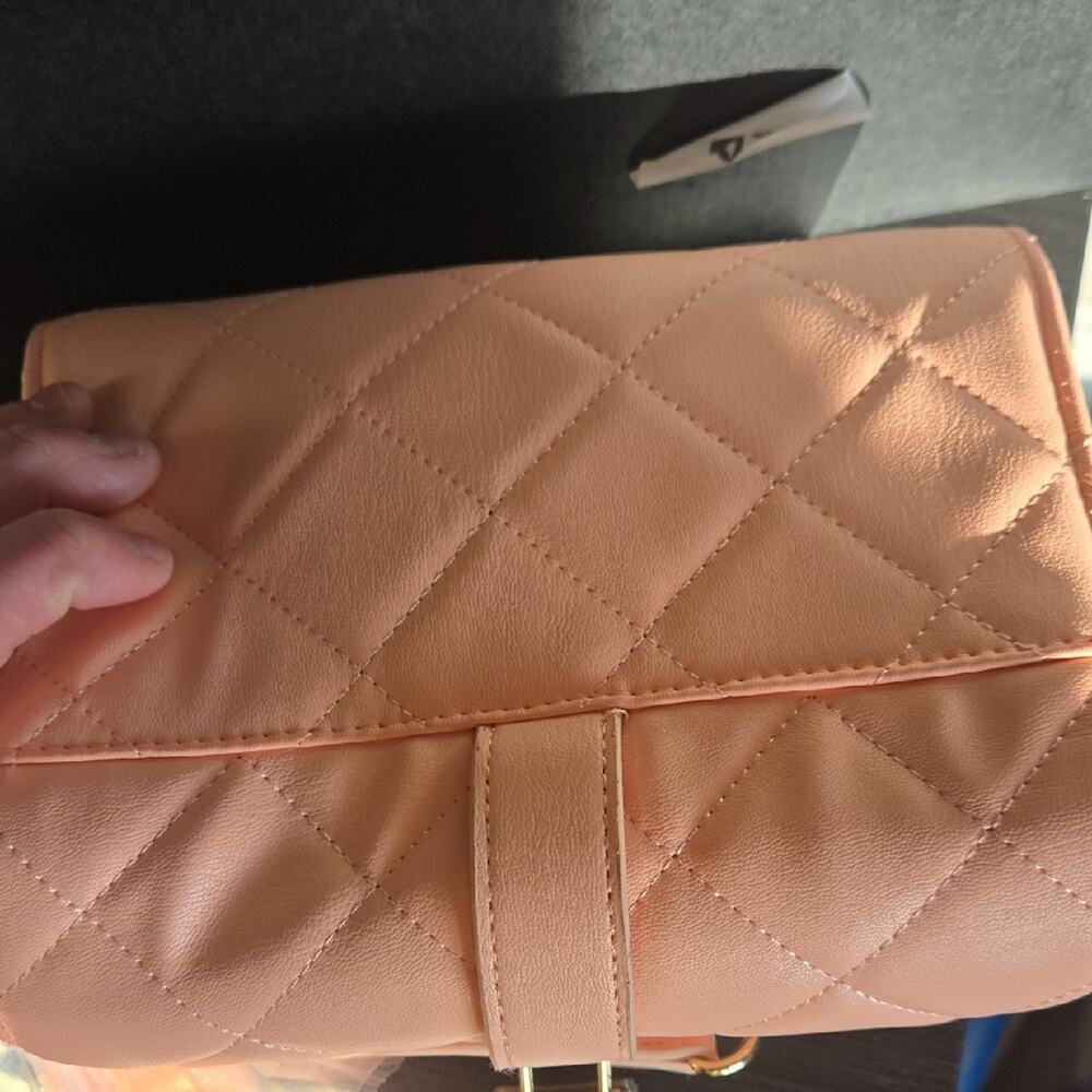 Bebe Elegant Pink Quilted Women's Crossbody Bag NWT Retail $89 - Picture 8 of 11